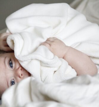 Photo newborn bunny